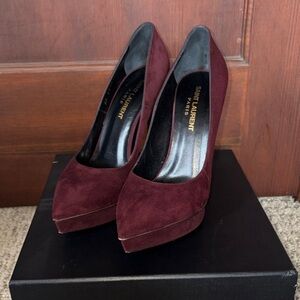 Saint Laurent Janis 105 Pump 37